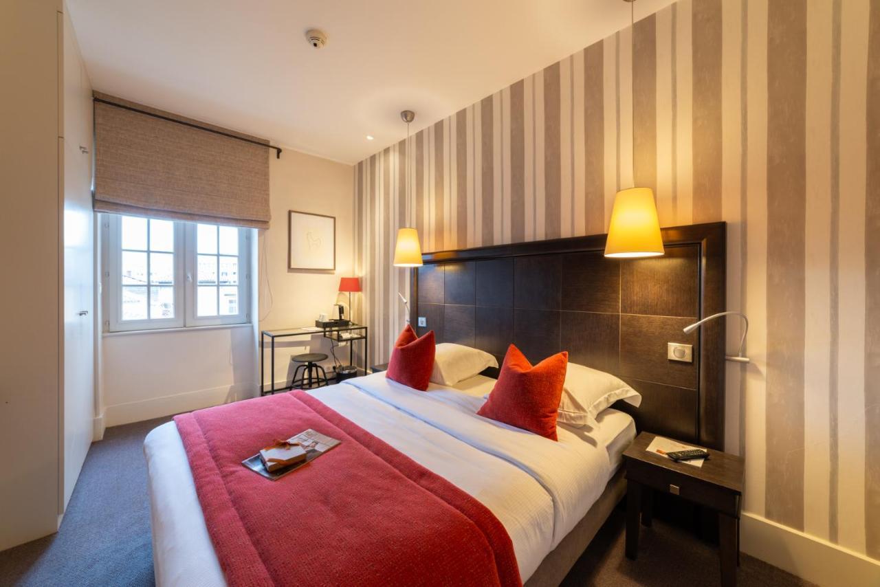 Hotel Le Griffon D'Or Bourg-en-Bresse Bagian luar foto