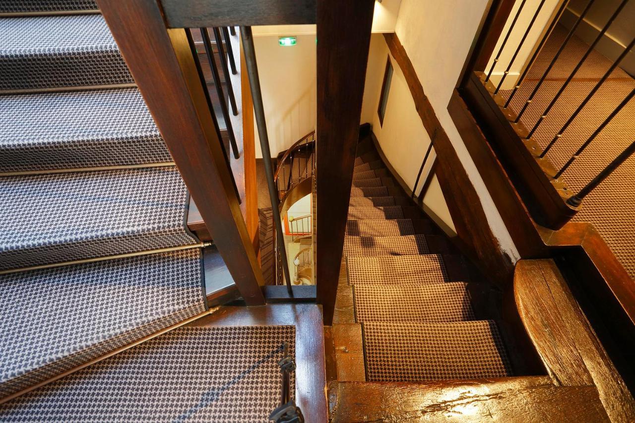 Hotel Le Griffon D'Or Bourg-en-Bresse Bagian luar foto