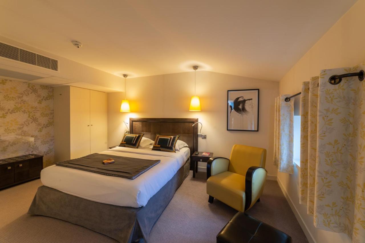 Hotel Le Griffon D'Or Bourg-en-Bresse Bagian luar foto