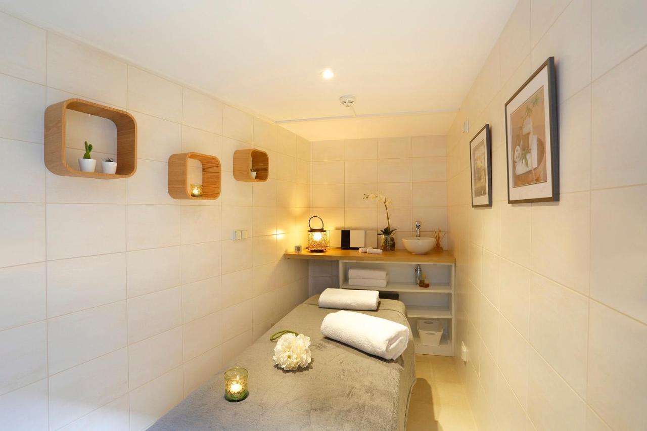 Hotel Le Griffon D'Or Bourg-en-Bresse Bagian luar foto