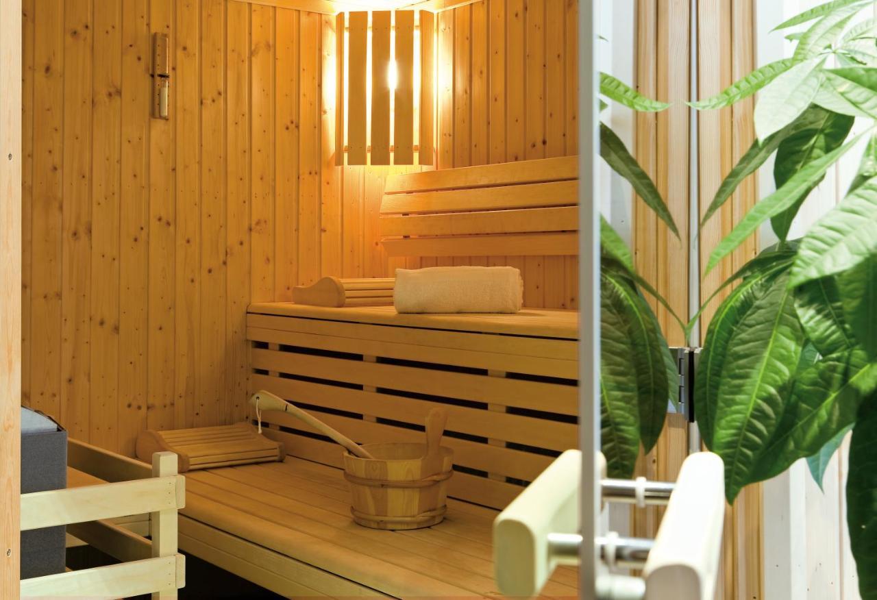 Hotel Le Griffon D'Or Bourg-en-Bresse Bagian luar foto